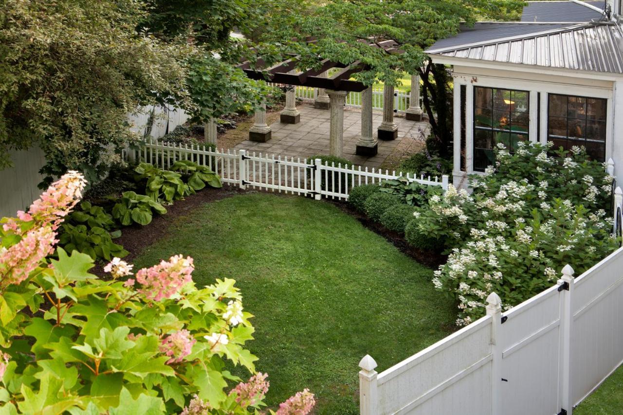 Bluefield Inn, A Select Registry Propery Esterno foto